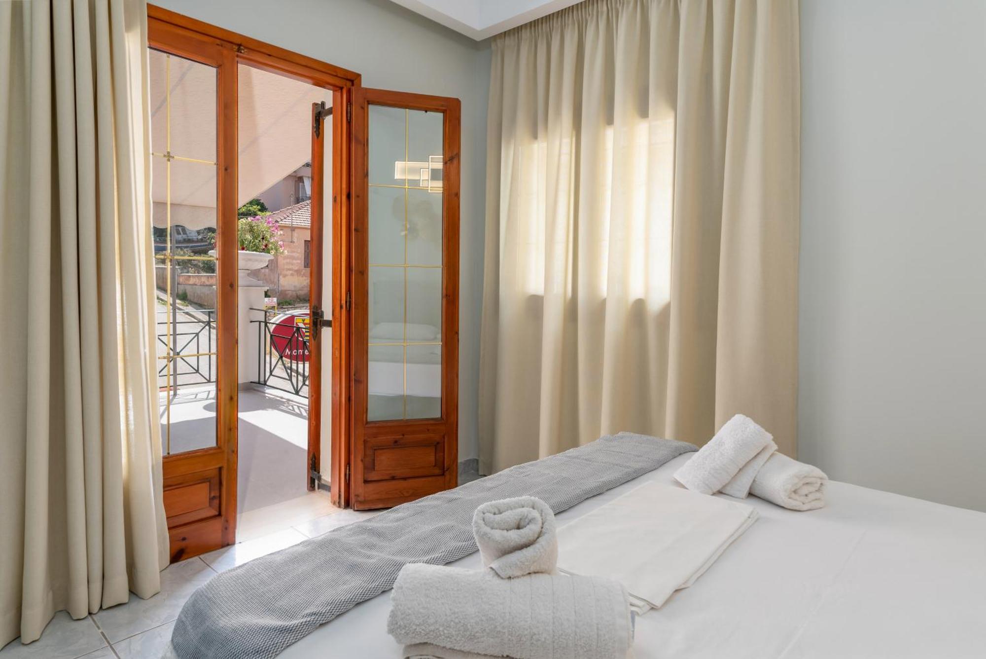 Monteduca Apartments Argostoli  Bagian luar foto