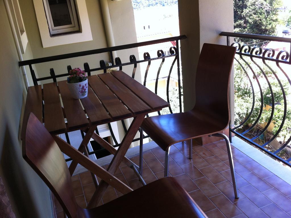 Monteduca Apartments Argostoli  Bagian luar foto