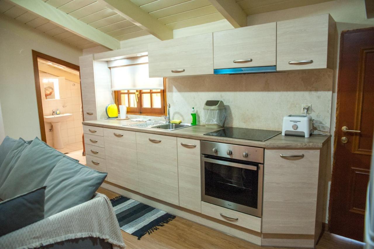 Monteduca Apartments Argostoli  Bagian luar foto