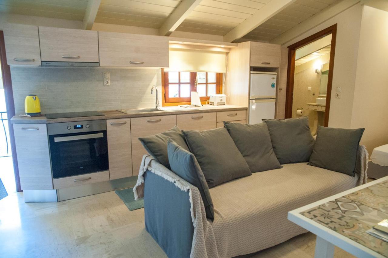Monteduca Apartments Argostoli  Bagian luar foto