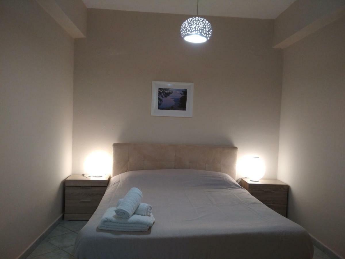 Monteduca Apartments Argostoli  Bagian luar foto